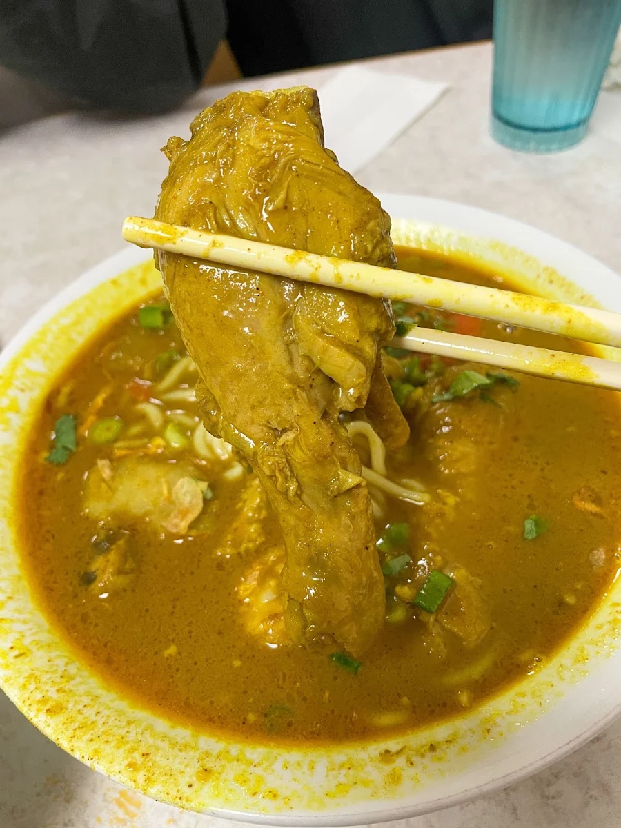 goat curry with vermicelli 咖哩羊檬